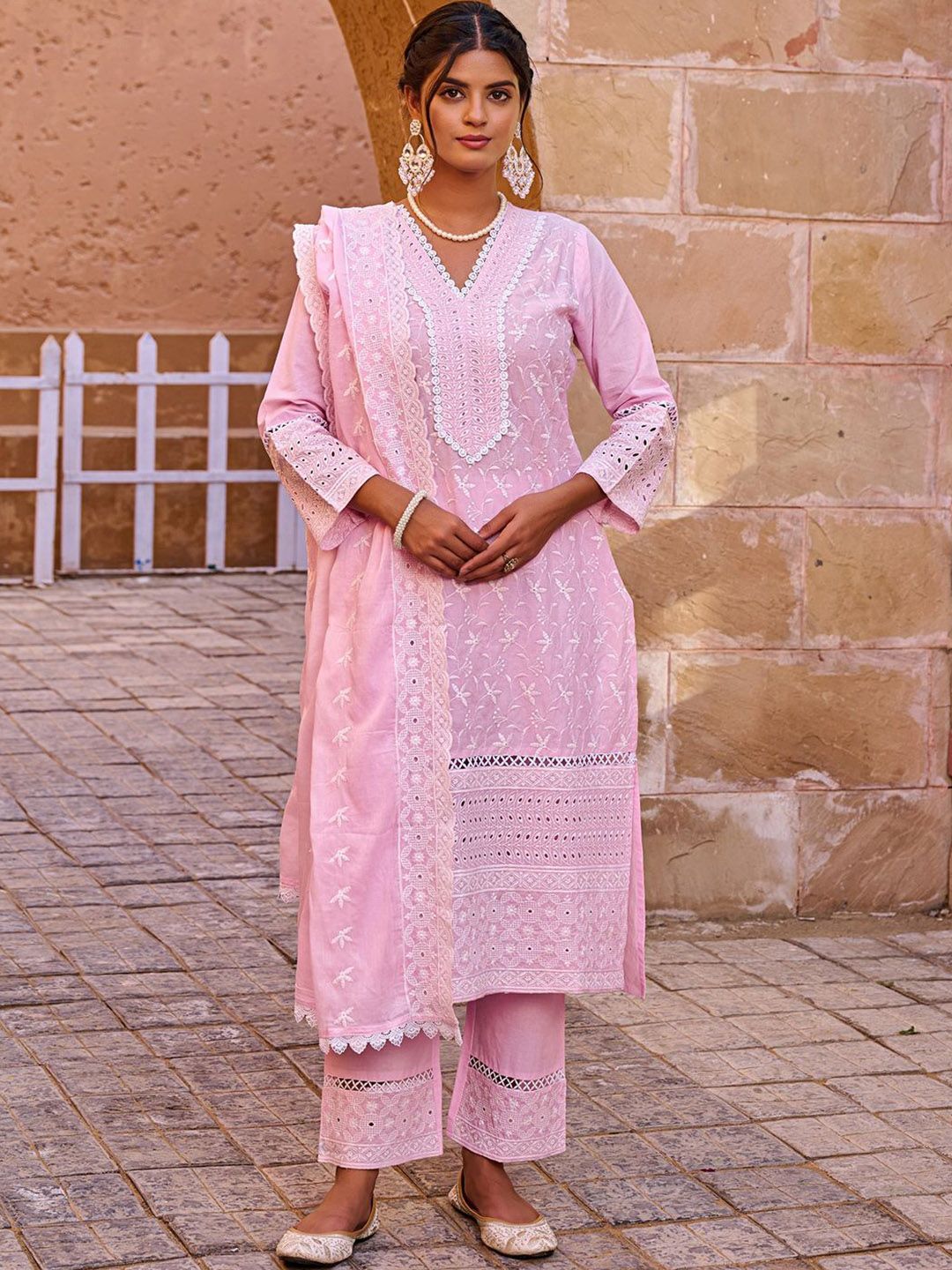 Floral Embroidered V-Neck Thread Work Pure Cotton Kurta With Trousers & Dupatta