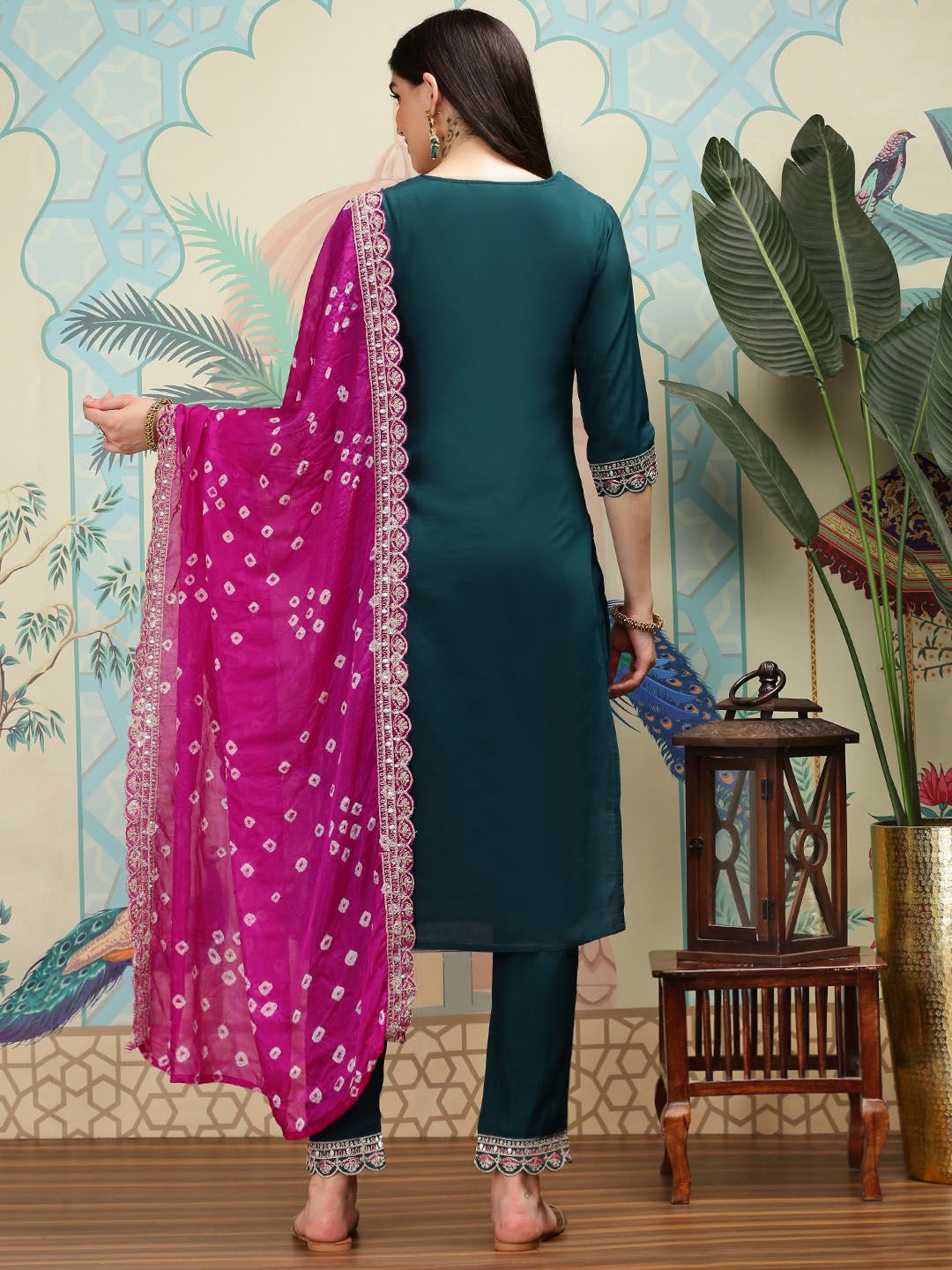 Dhiyona IS Women's Green Embroidered Regular Sequinned Straight Kurta With Trousers & Duppatta