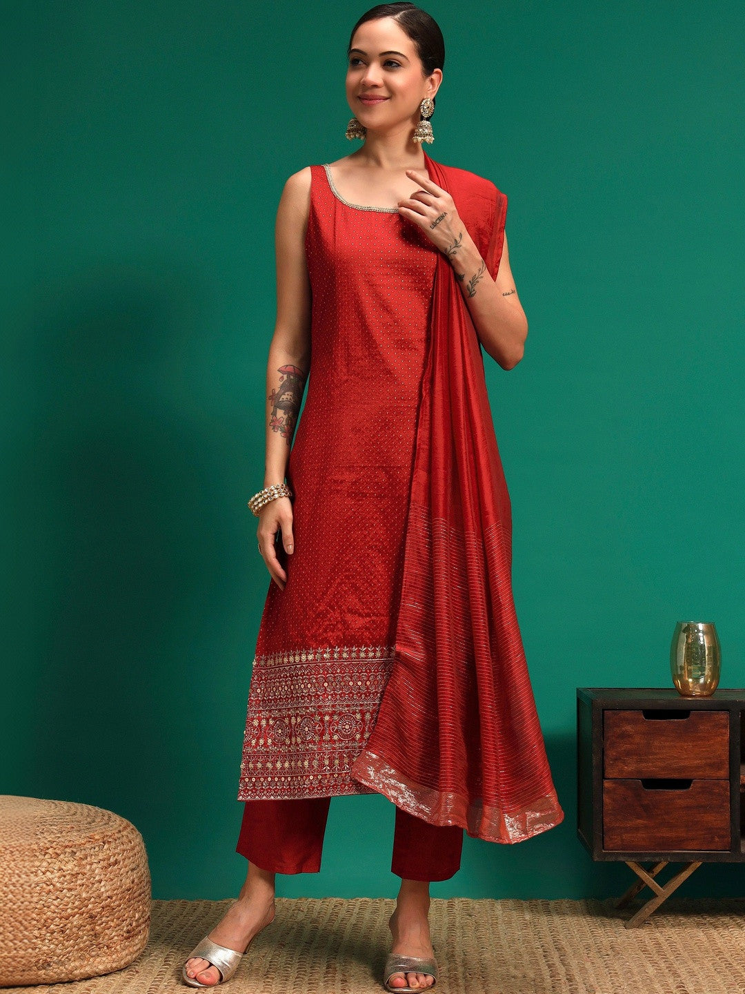 Women Ethnic Motifs Regular Kurta with Trousers & With Dupatta