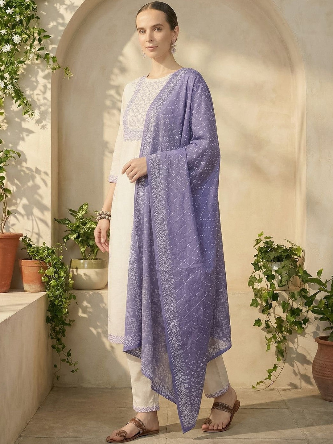 Women Ethnic Motifs Embroidered Regular Thread Work Pure Cotton Kurta with Trousers & With Dupatta