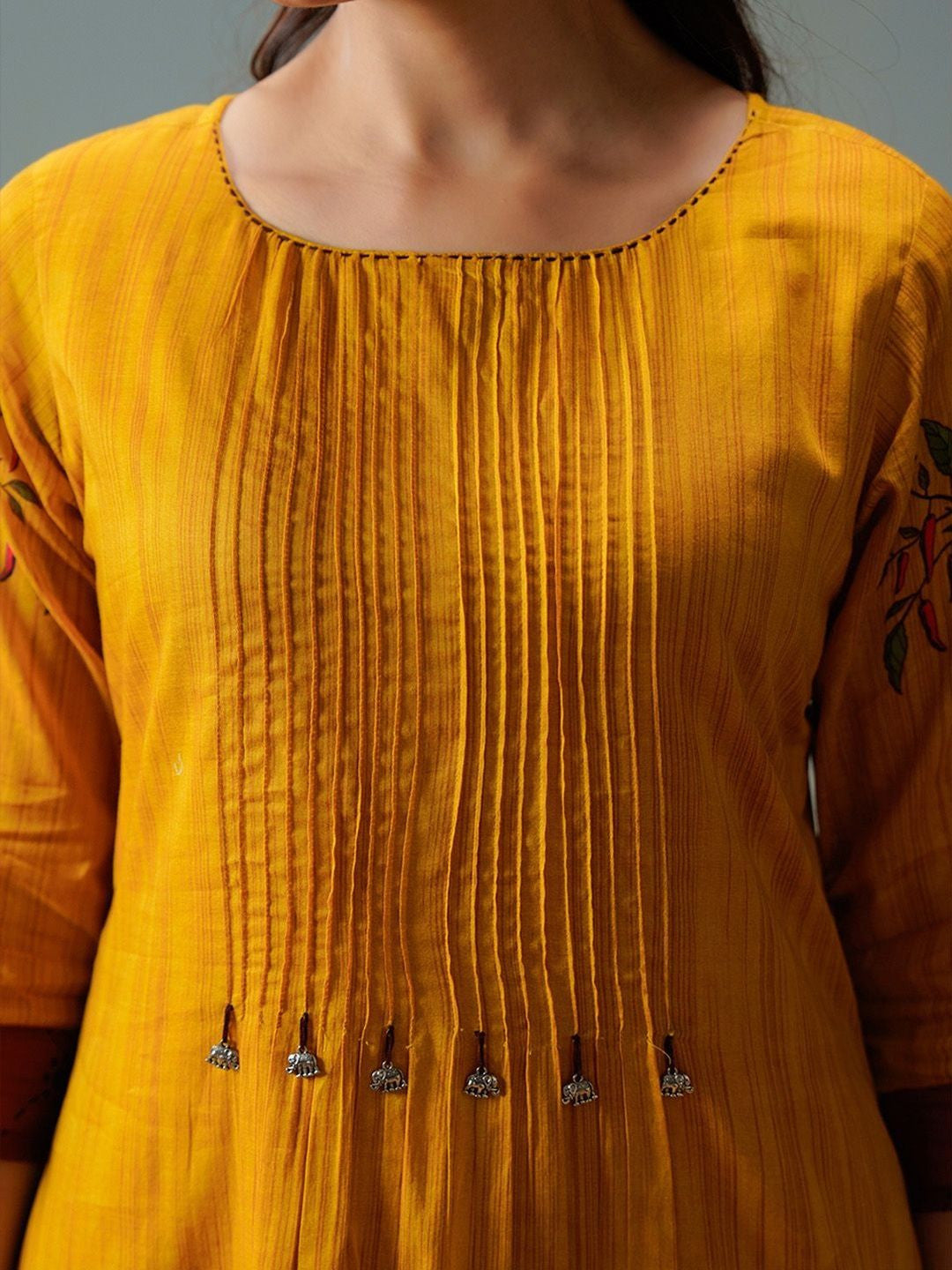 Printed Round Neck Kurta & Trousers