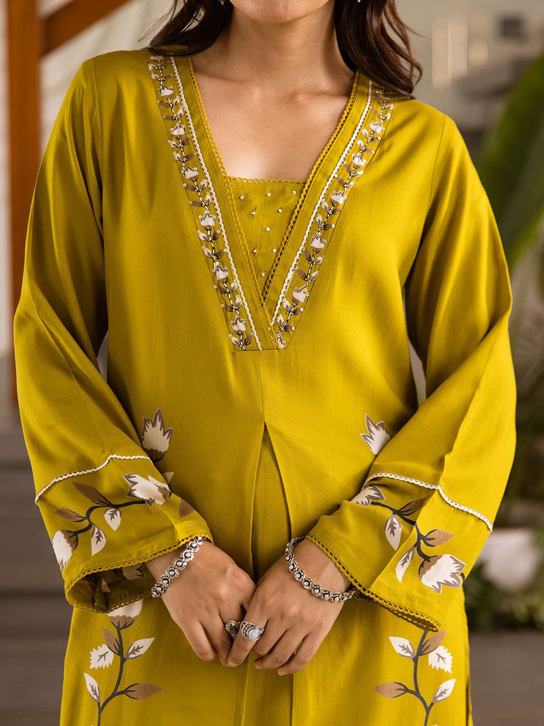 Women Floral Printed A-Line Kurta with Palazzo