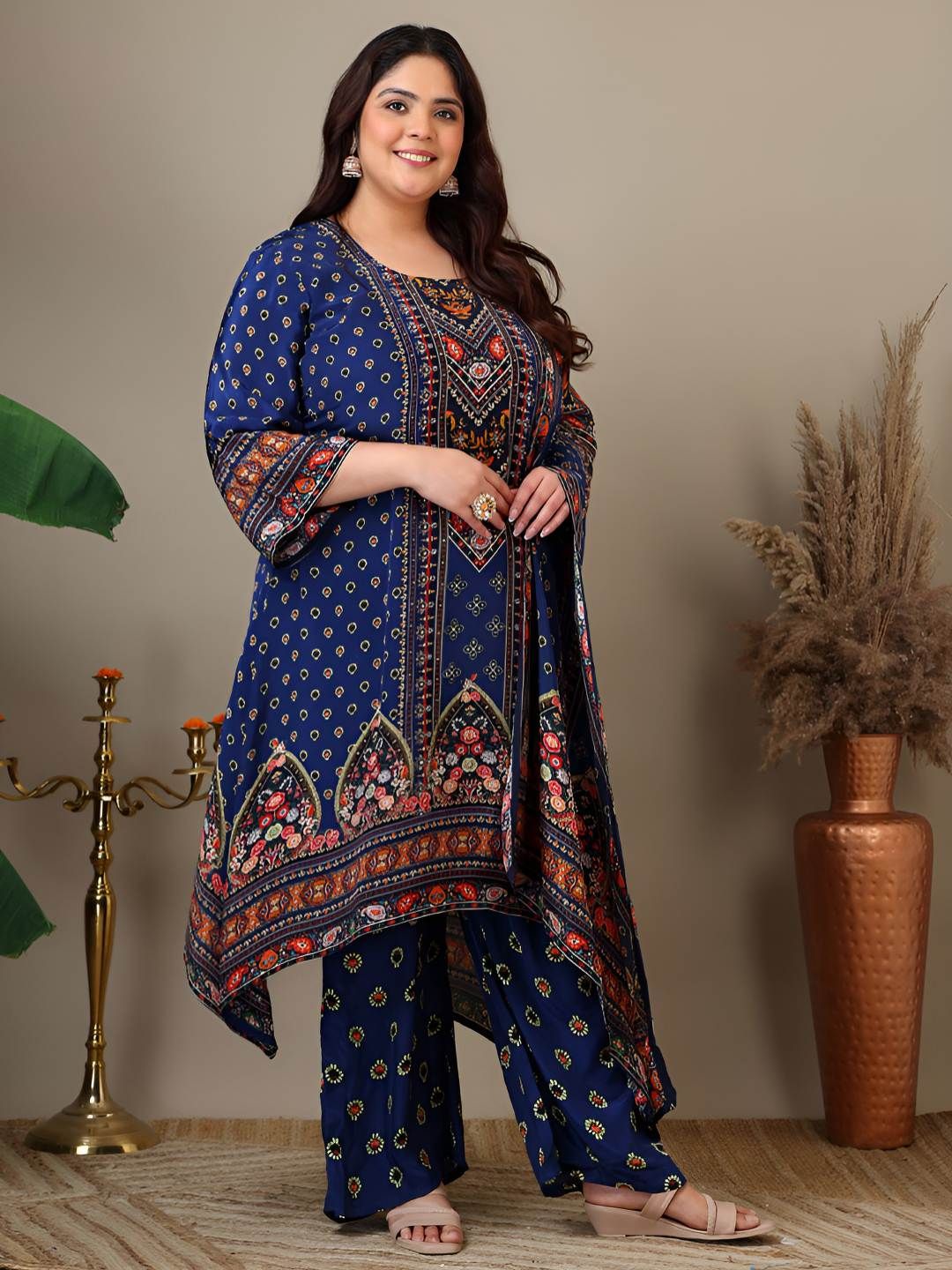 Dhiyona IN Women Plus Size Floral Printed Kurta with Palazzos & Dupatta