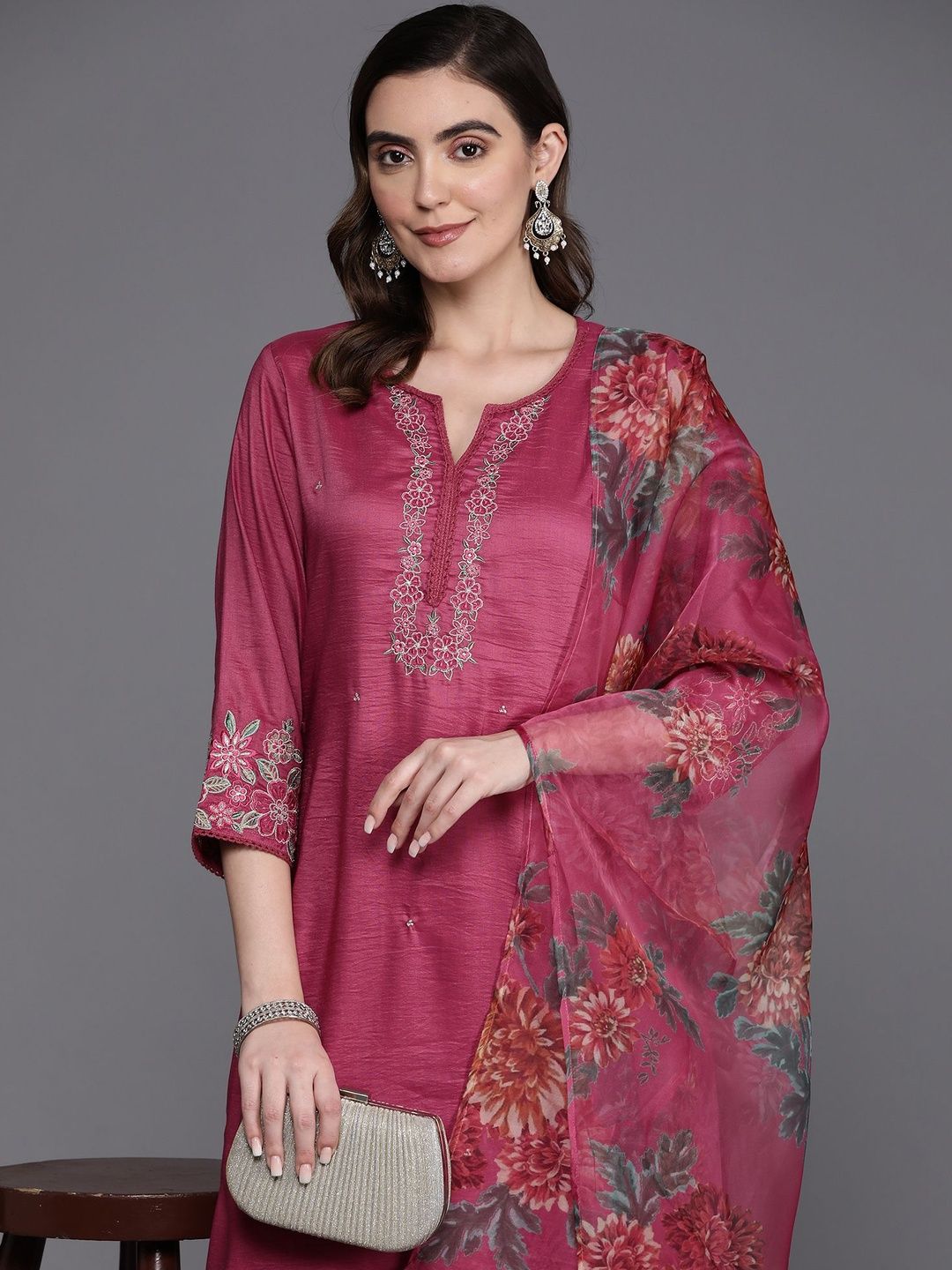 Floral Embroidered Notch Neck Straight Thread Work Kurta With Trouser & Dupatta