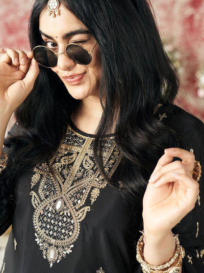 Dhiyona CH Floral Embroidered Straight Sequinned Kurta With Dhoti Pants & Dupatta