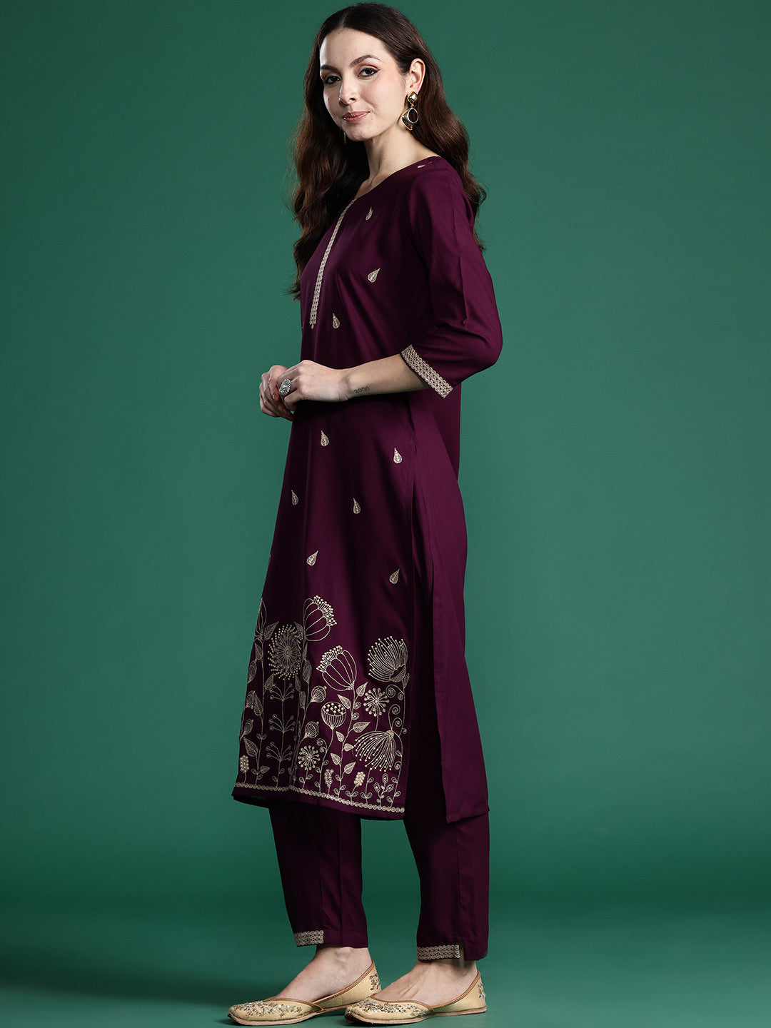 Ethnic Motifs Embroidered Sequinned Kurta with Trousers