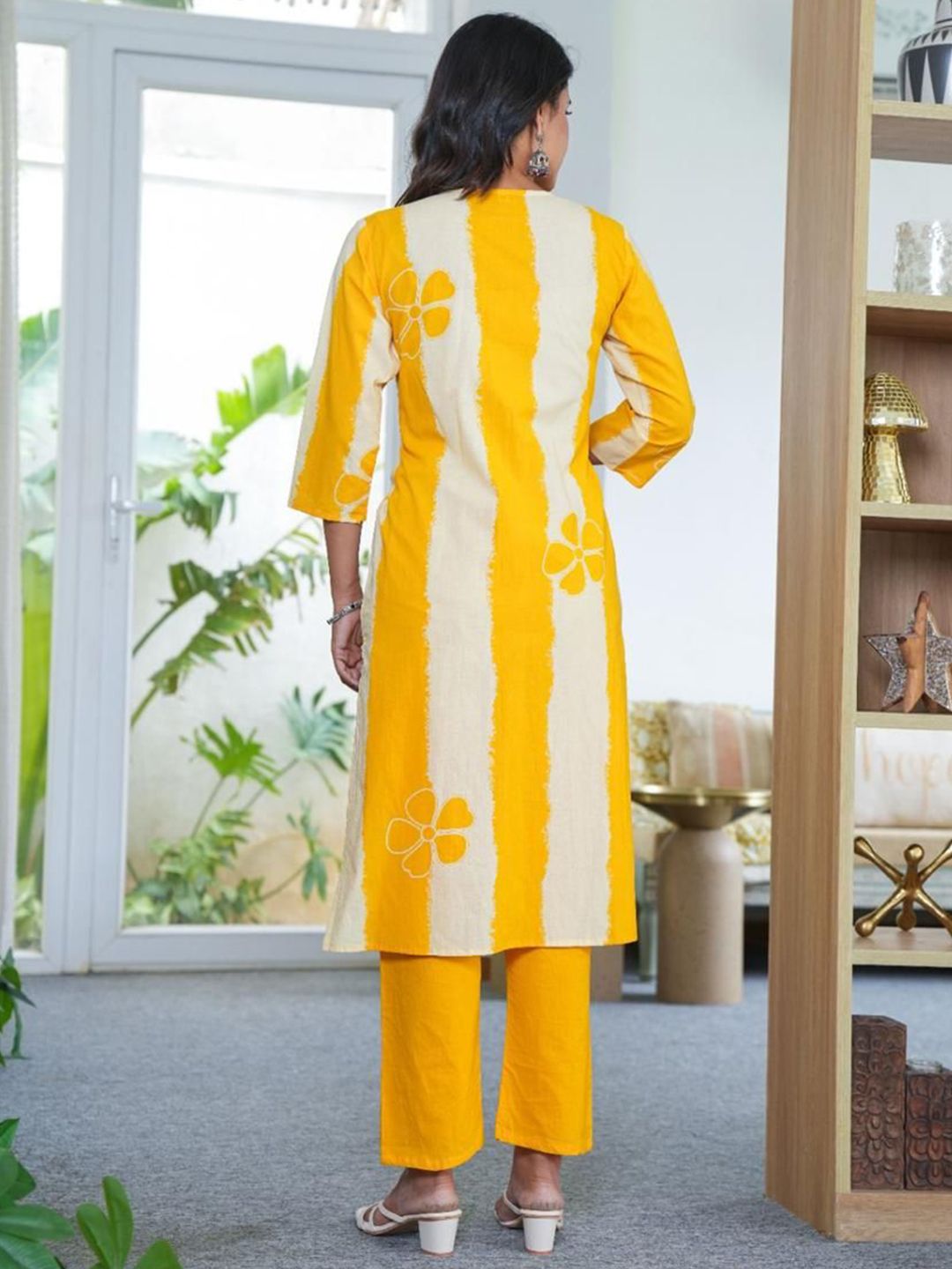 Dhiyona KL Women Striped Printed Regular Pure Cotton Kurta with Trousers & Dupatta