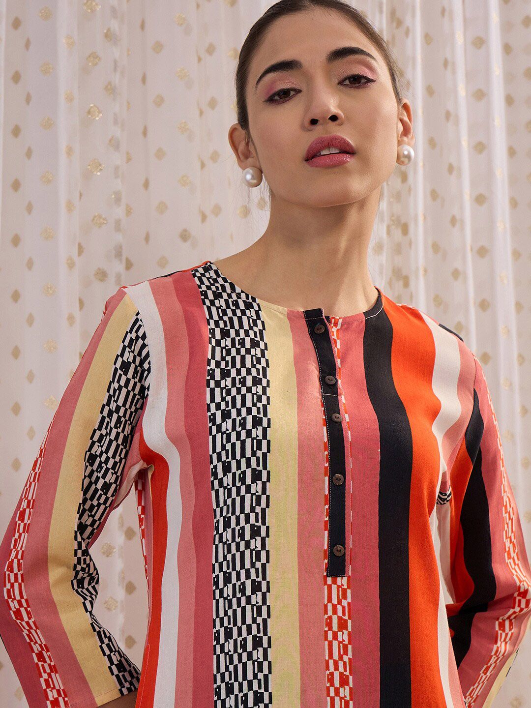 Dhiyona IE Striped Straight Kurta