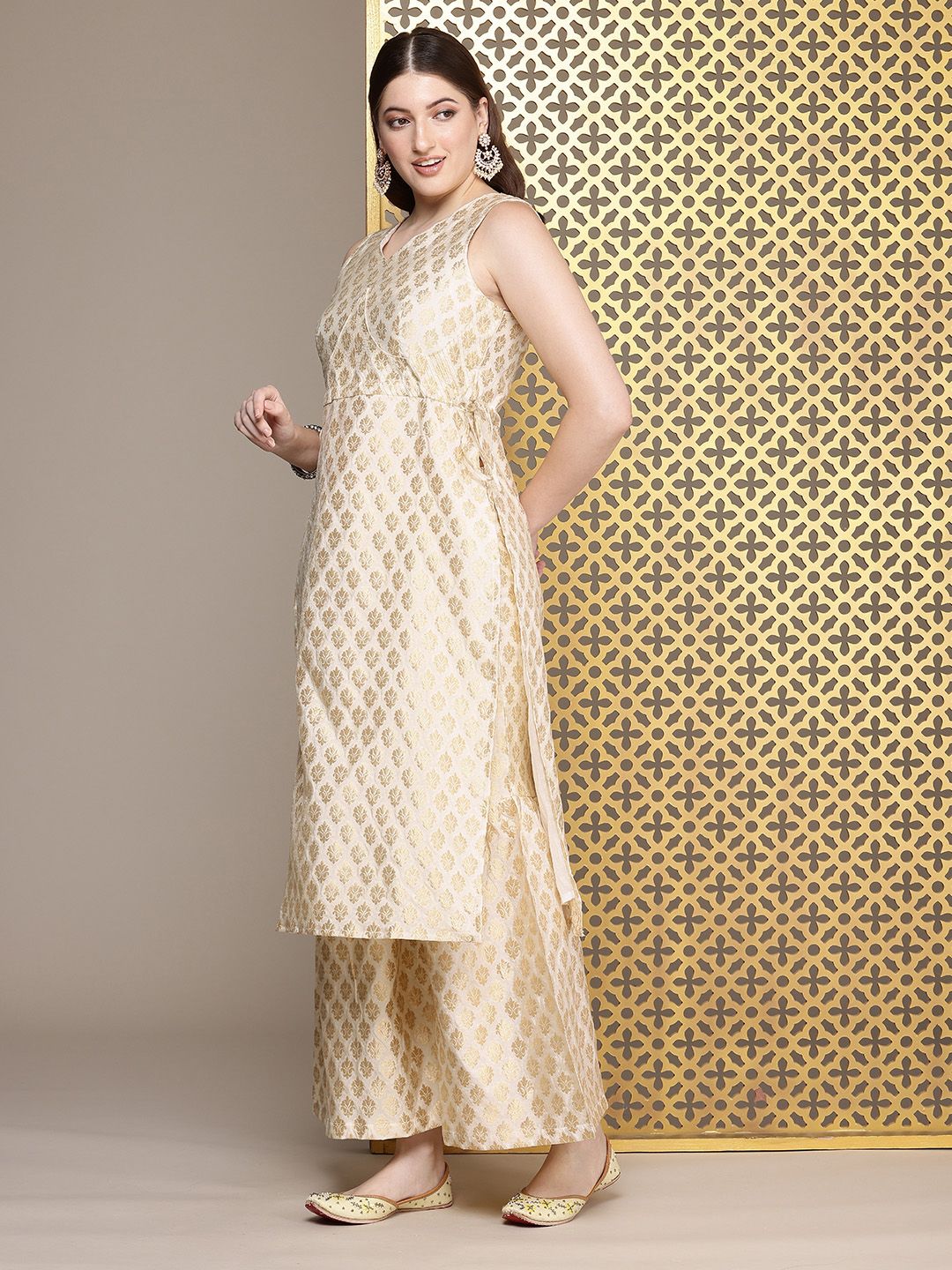 Dhiyona HOP Woven Design Regular Jashn Kurta With Sharara & With Dupatta