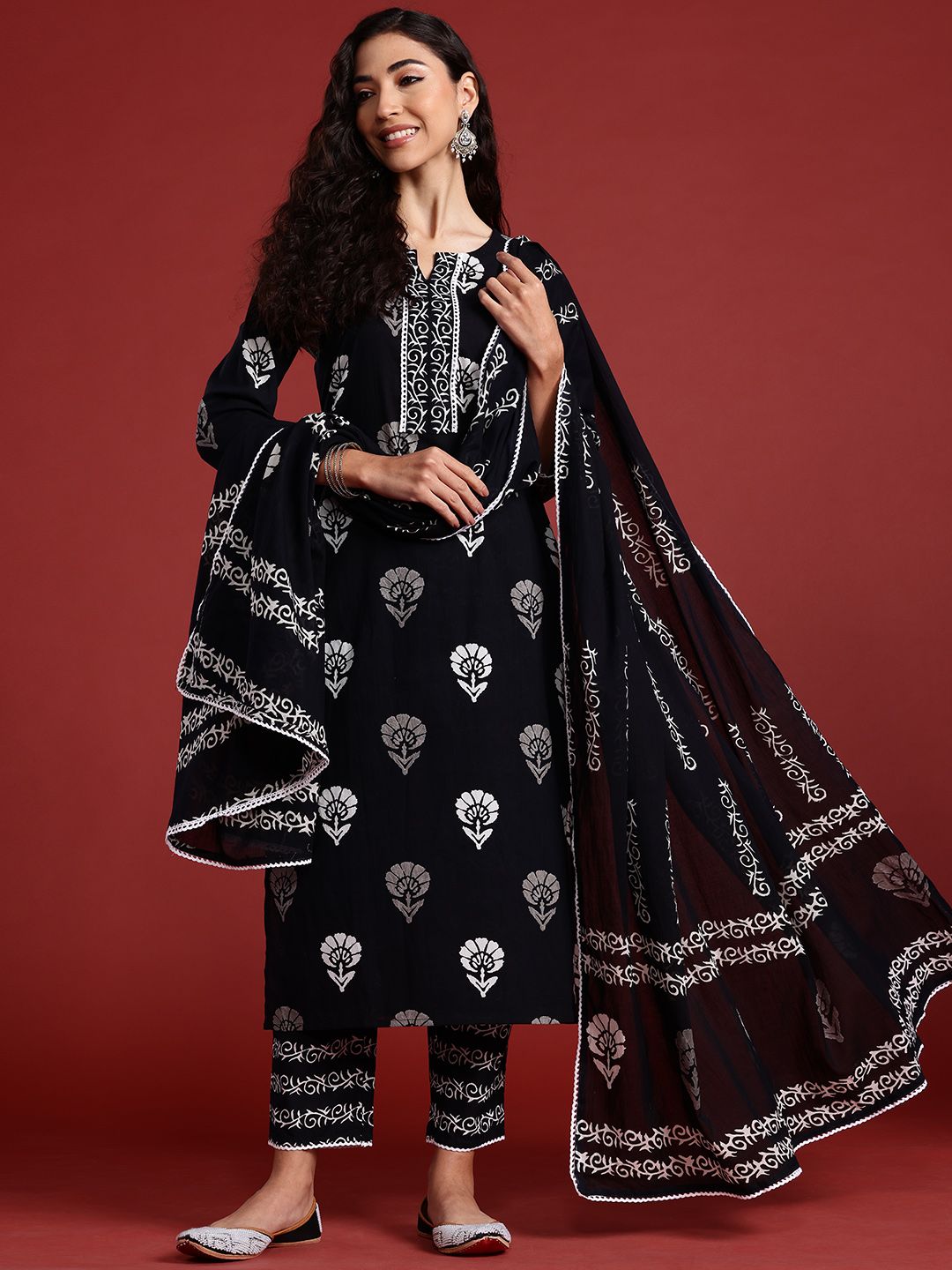 Dhiyona IE Floral Printed Regular Pure Cotton Kurta With Trousers & Dupatta