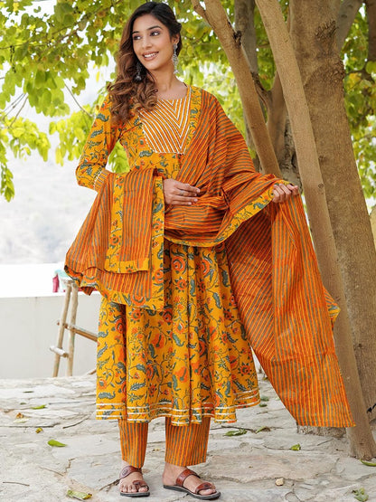Dhiyona KL Floral Printed Gotta Patti Pure Cotton Kurta with Trousers & Dupatta
