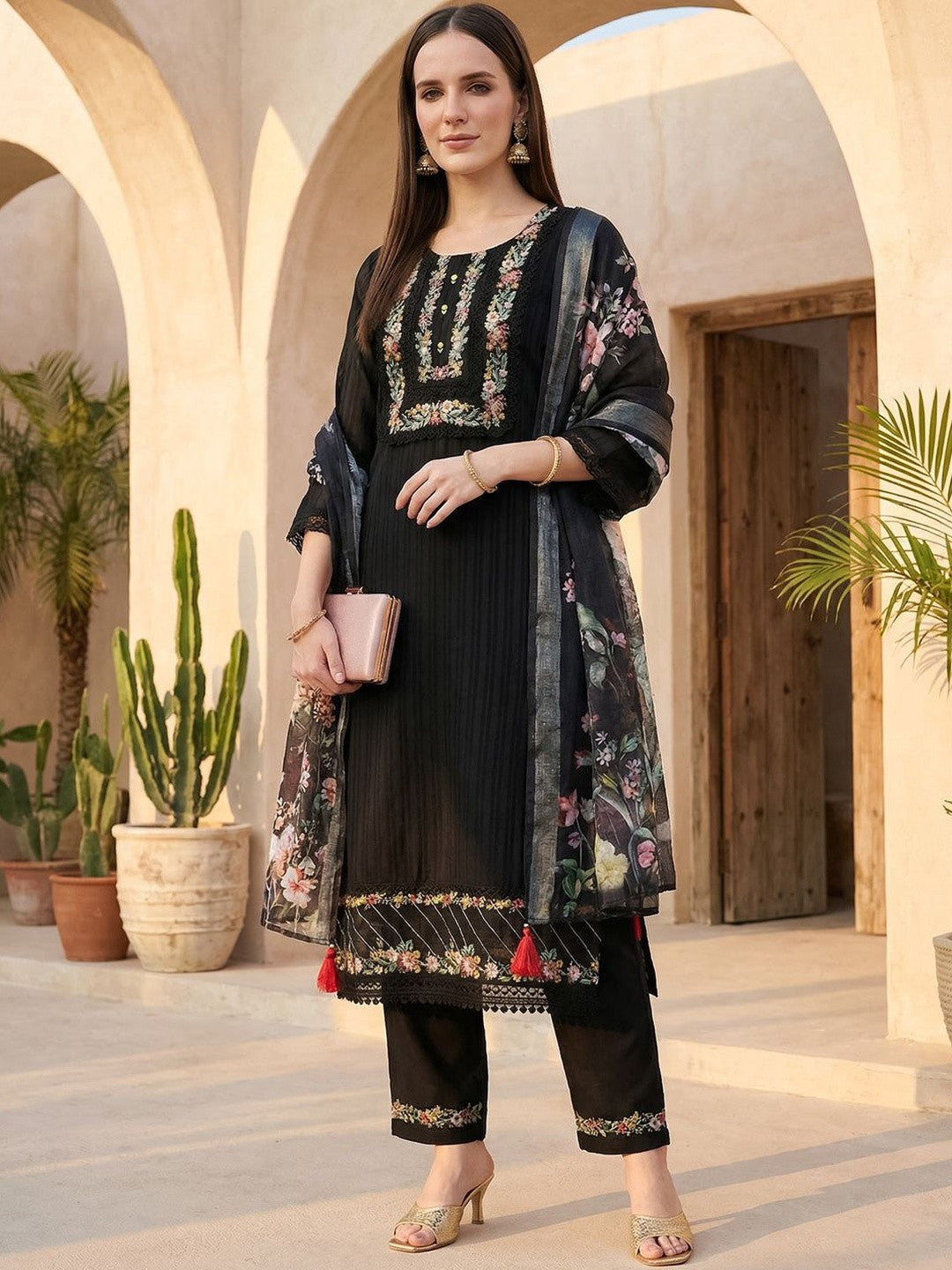 Women Floral Regular Thread Work Linen Kurta with Trousers & With Dupatta
