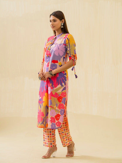 Dhiyona IS Women's Floral Printed Regular Kurta with Trousers