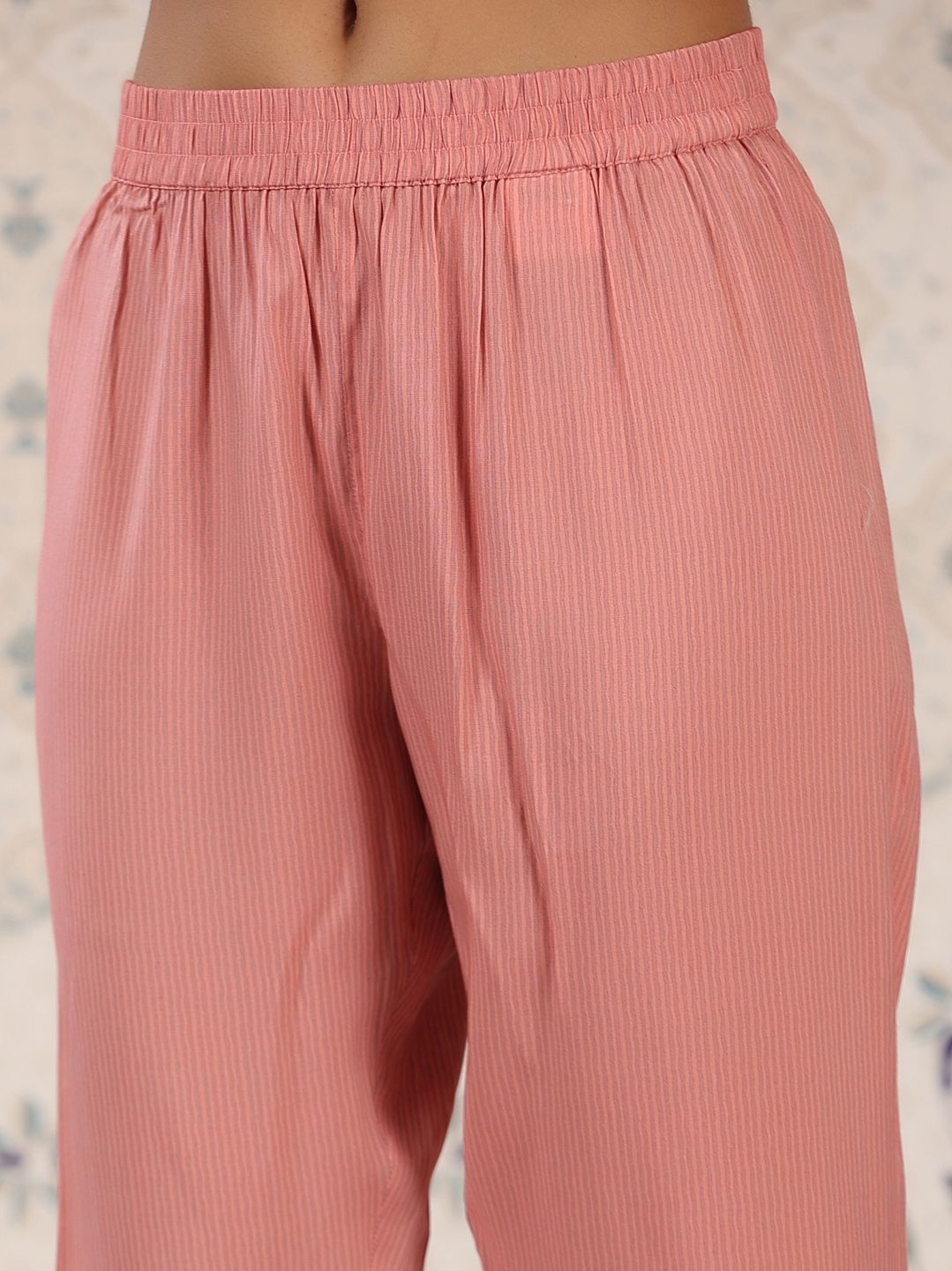 Dhiyona OD  Coral & White Floral Printed Mandarin Collar Kurta With Palazzos