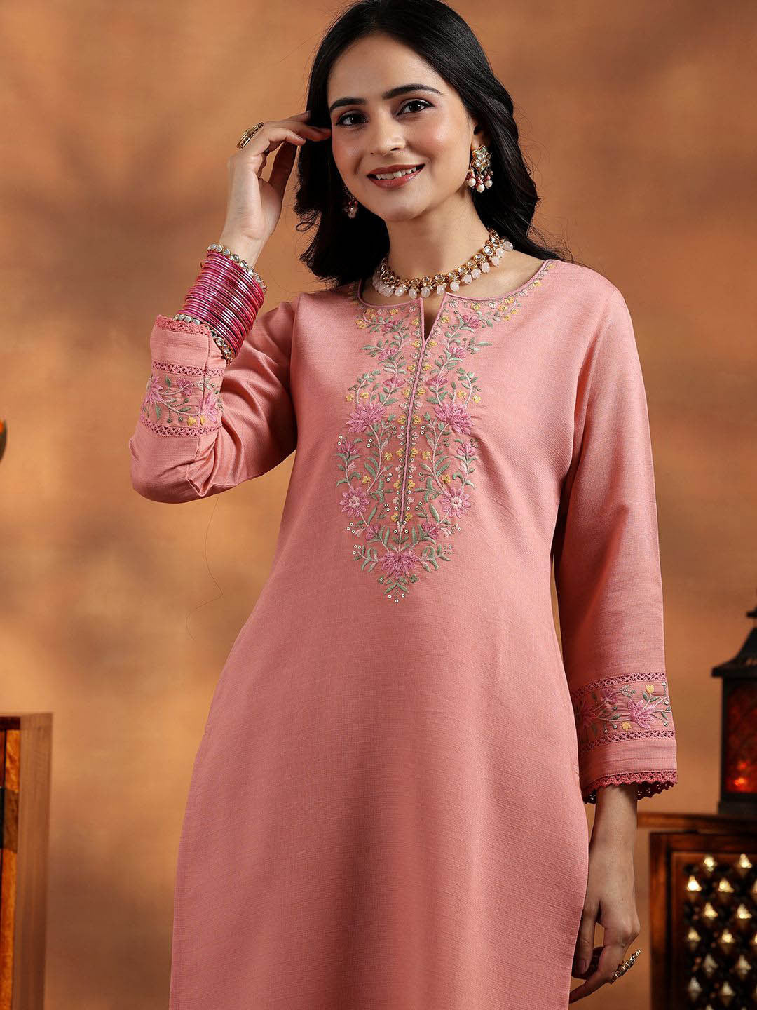 Women Floral Yoke Design Thread Work Kurta with Trousers & With Dupatta