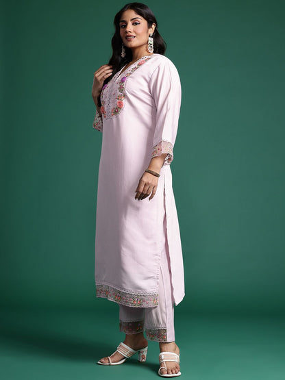 Dhiyona Women's Plus Size Floral Embroidered Beads & Stones Kurta with Trousers & With Dupatta
