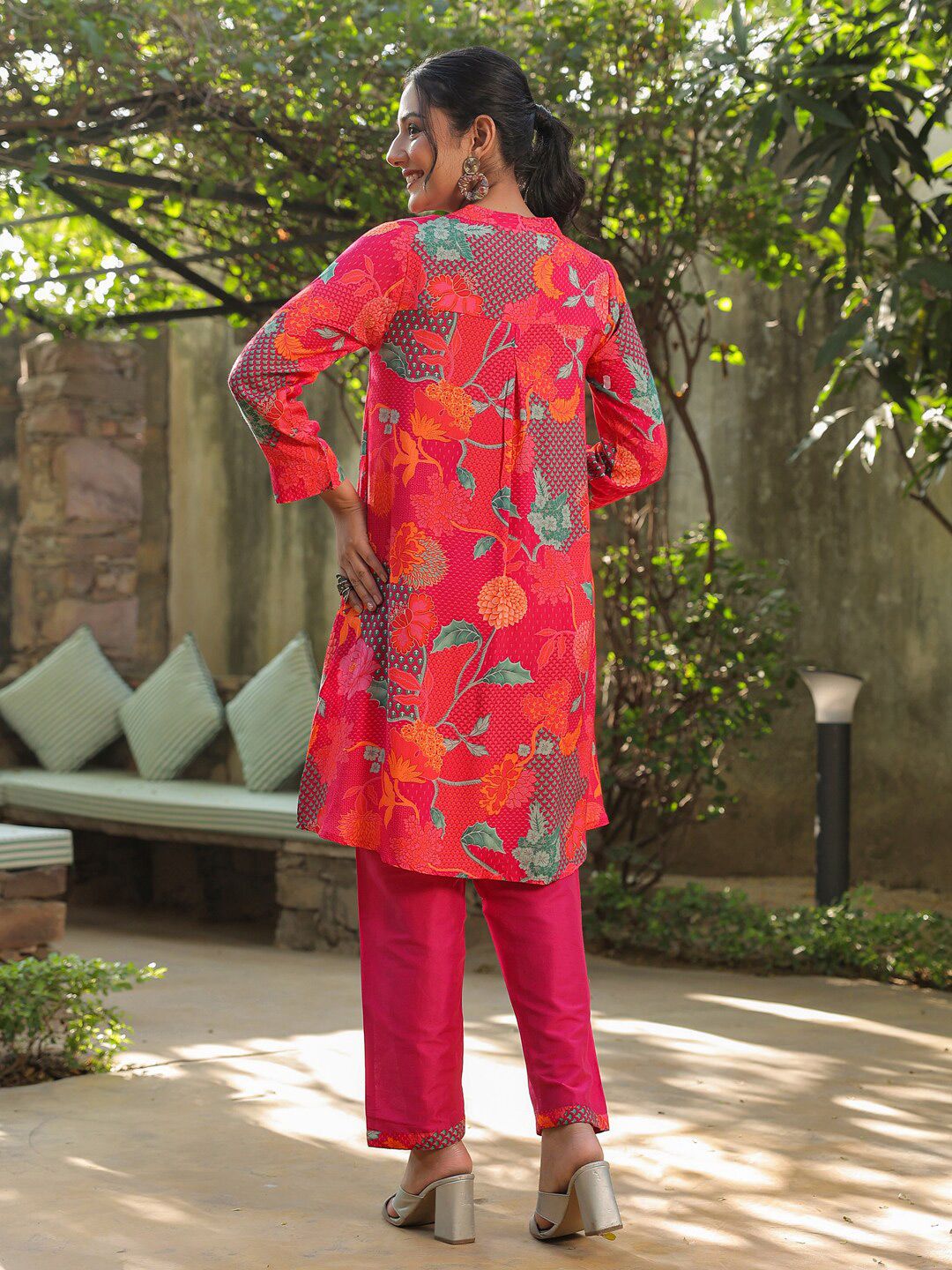Dhiyona RR Women's Floral Printed Mandarin Collar A-Line Kurta With Trouser