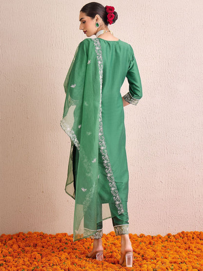 Women Ethnic Motifs Yoke Design Regular Thread Work Kurta with Trousers & With Dupatta