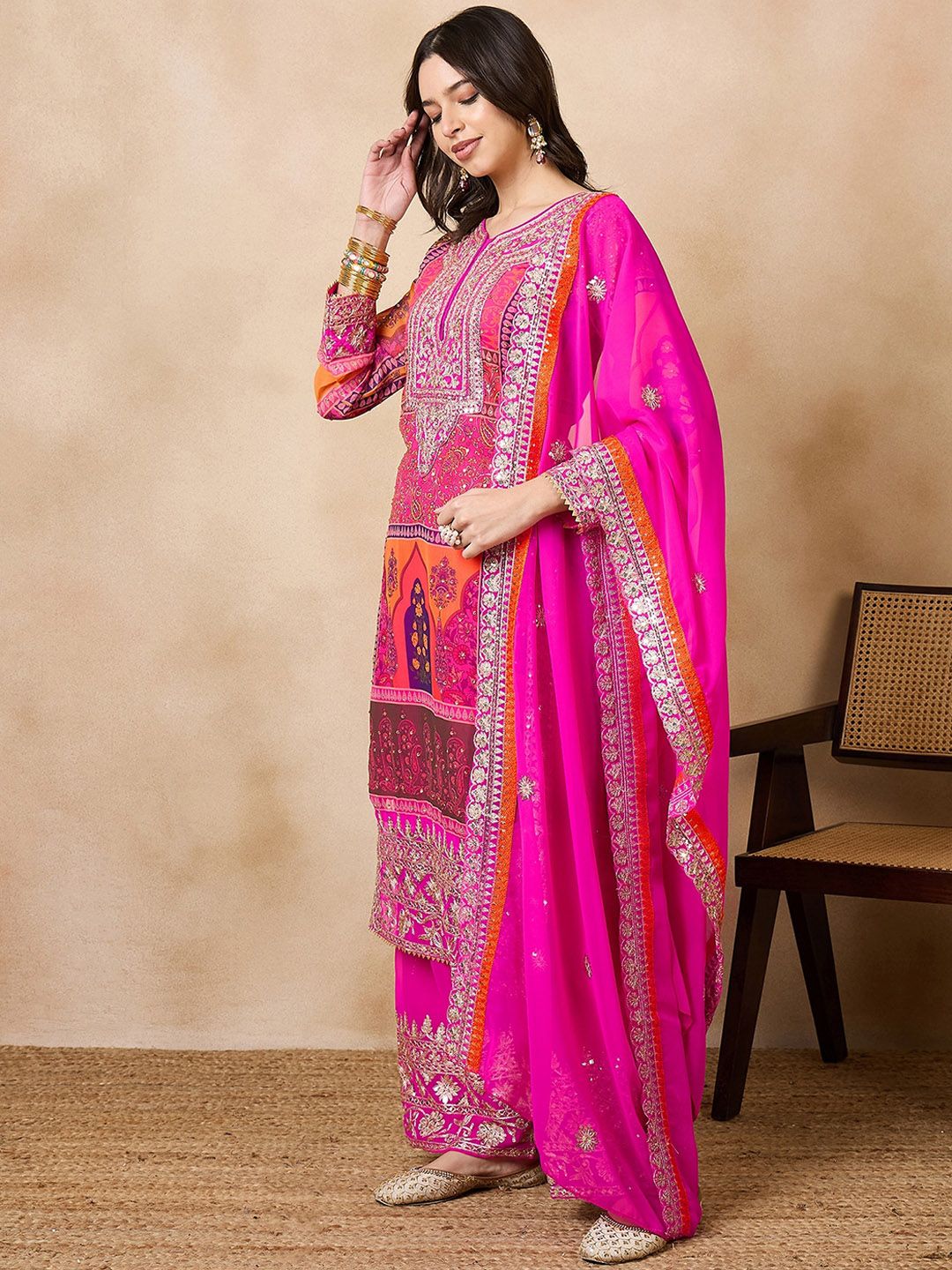 Dhiyona KL Floral Embroidered Regular Beads & Stones Kurta With Palazzos & Dupatta