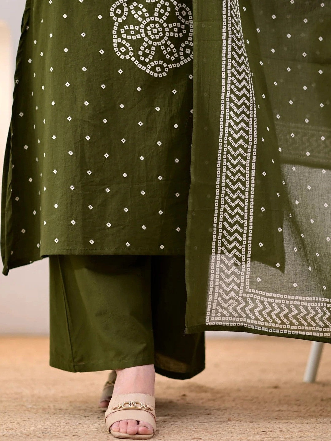 Women Ethnic Motifs Printed Regular Pure Cotton Kurta with Trousers & With Dupatta