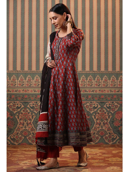 Dhiyona RR Women's Maroon Ethnic Motifs Printed Aari Work Pure Cotton Kurta with Trousers & With Dupatta