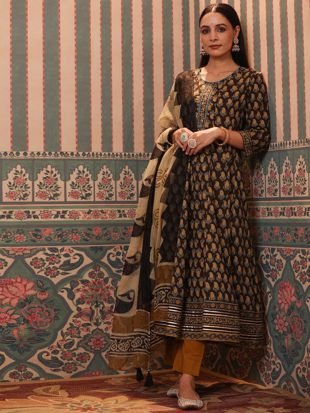 Dhiyona RR Women's Paisley Printed Beads and Stones Pure Cotton Kurta with Trousers & Dupatta