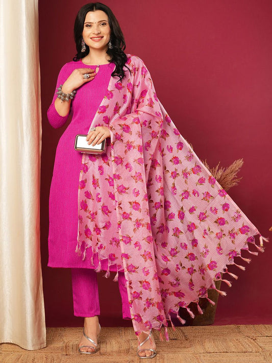 Dhiyona KL Straiped Straight Kurta with Trousers & Dupatta