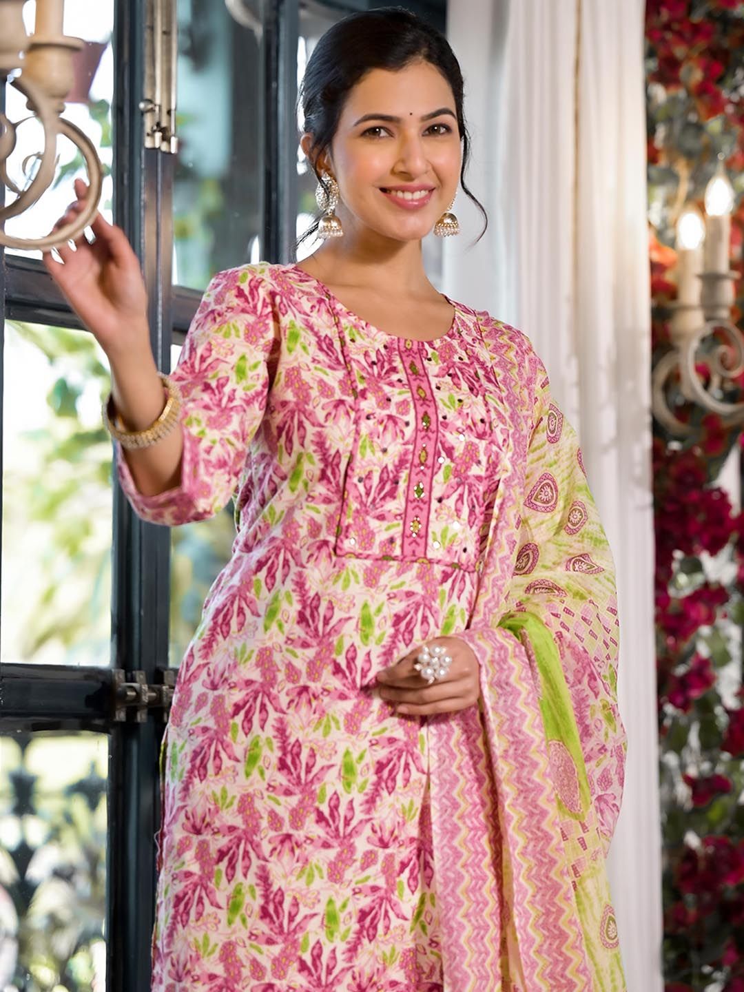 Dhiyona KL Floral Printed Regular Mirror Work Pure Cotton Kurta ,Trousers & Dupatta