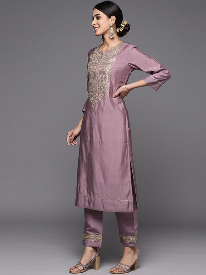 Dhiyona VA Women's Mauve Ethnic Motifs Gotta Patti Kurta with Trousers & With Dupatta