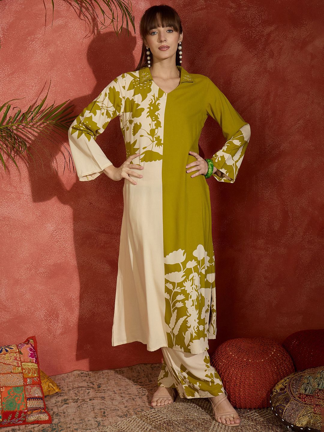 Women Floral Printed Regular Thread Work Kurta with Palazzos