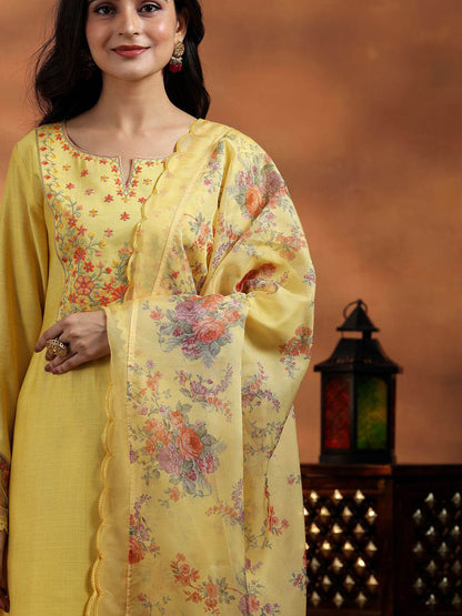 Floral Embroidered Thread Work Straight Kurta with Trouser & Dupatta