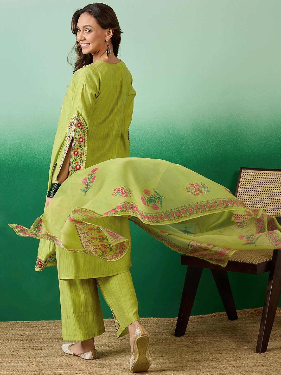 Dhiyona SN Embroidered Straight Kurta With Palazzo & Dupatta Set