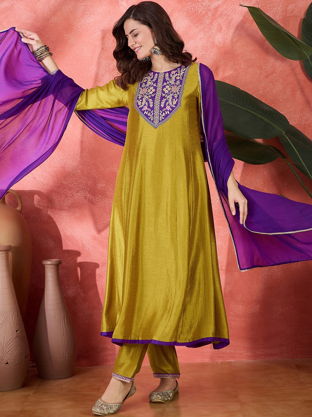 Women Embroidered Silk Blend Kurta Sets With Dupatta
