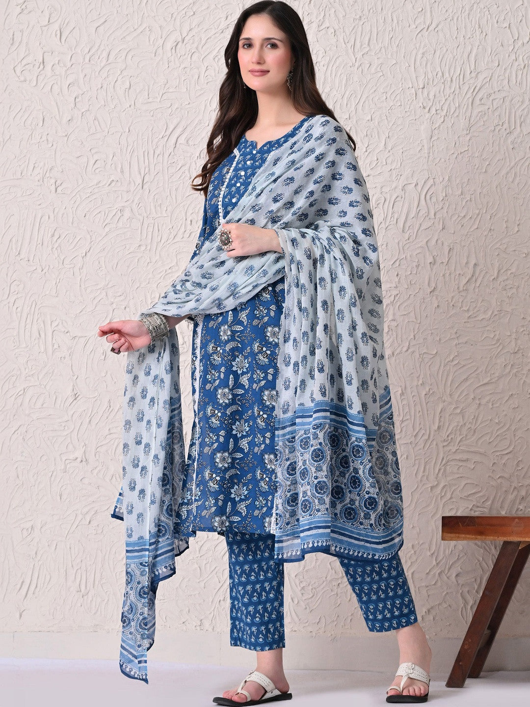 Women Floral Printed Regular Pure Cotton Kurta with Trousers & With Dupatta