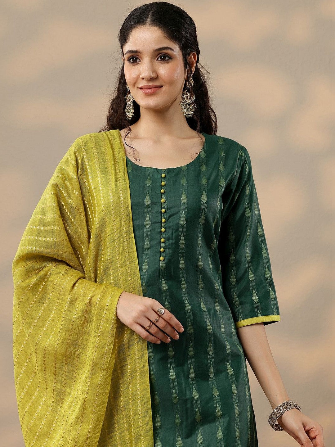 Women Ethnic Motifs Printed Regular Kurta with Trousers & With Dupatta