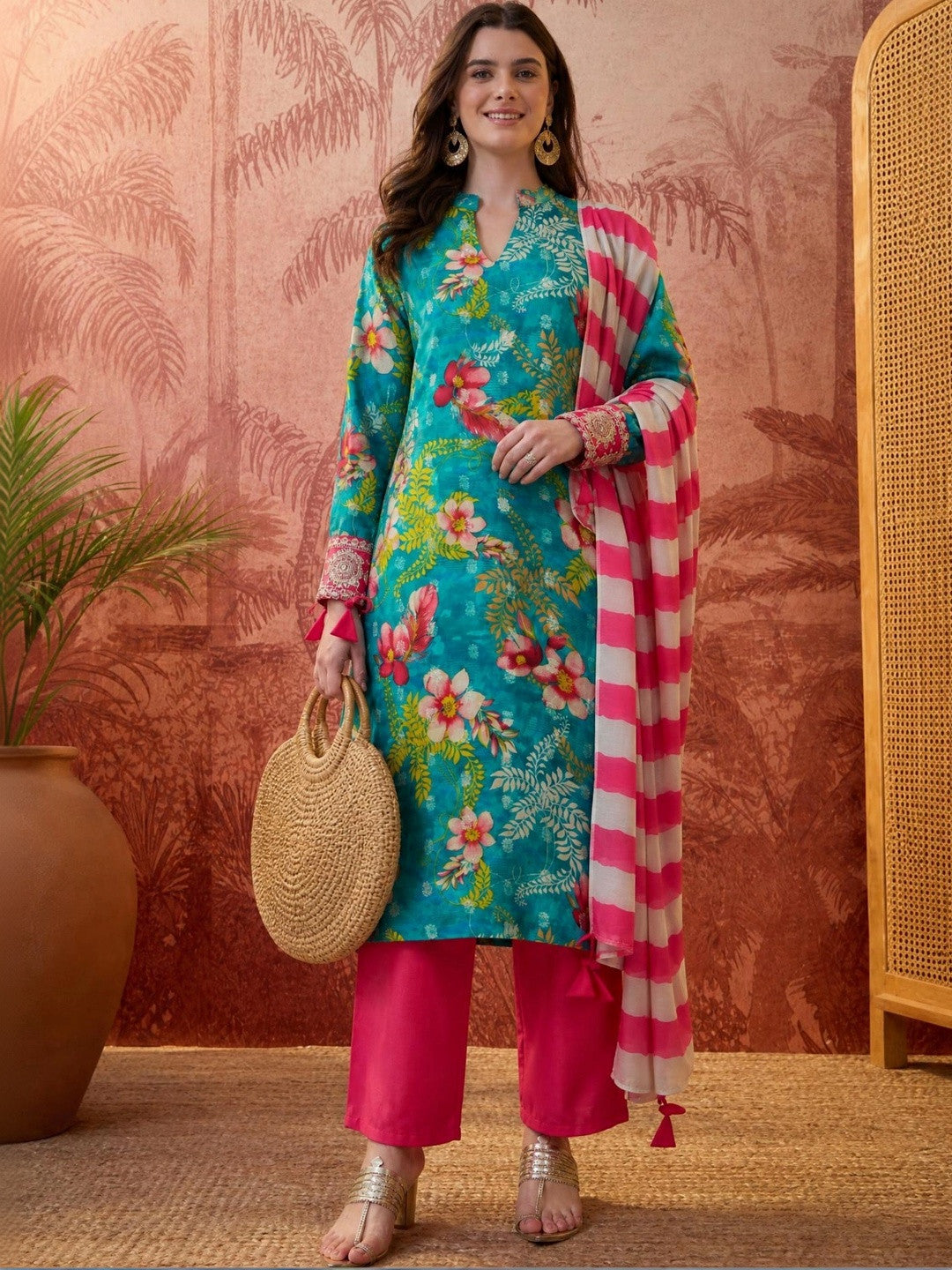 Dhiyona SN Women Floral Printed Regular Thread Work Kurta with Palazzos & With Dupatta