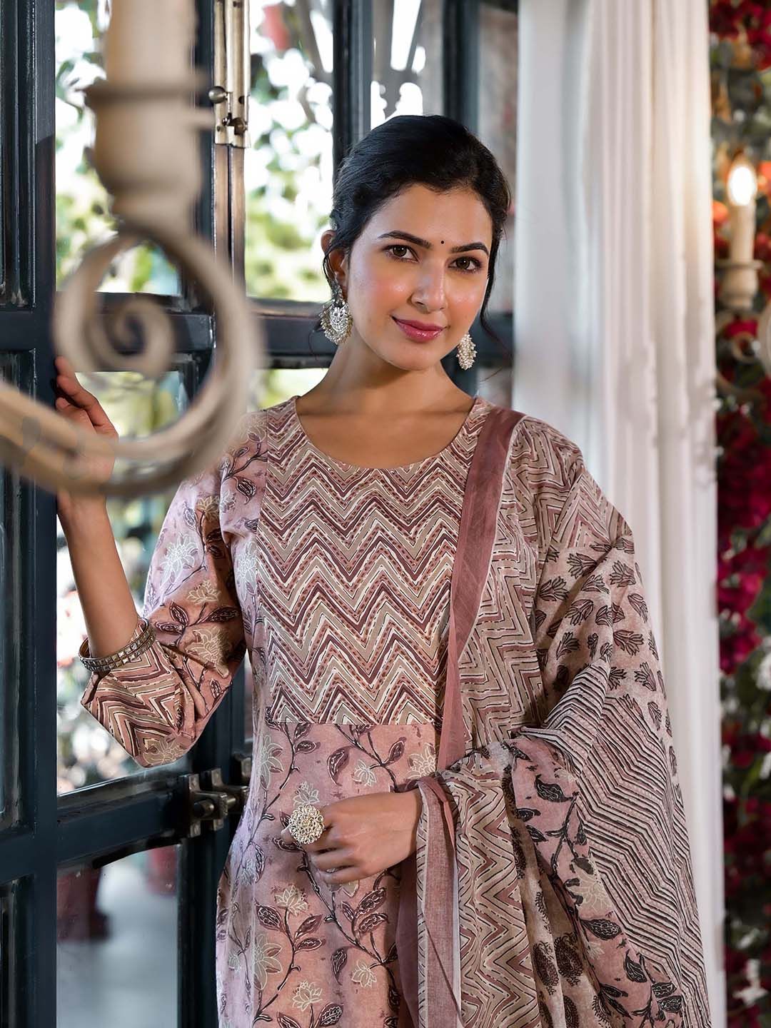 Dhiyona KL Floral Printed Regular Thread Work Pure Cotton Kurta with Trouser & Dupatta