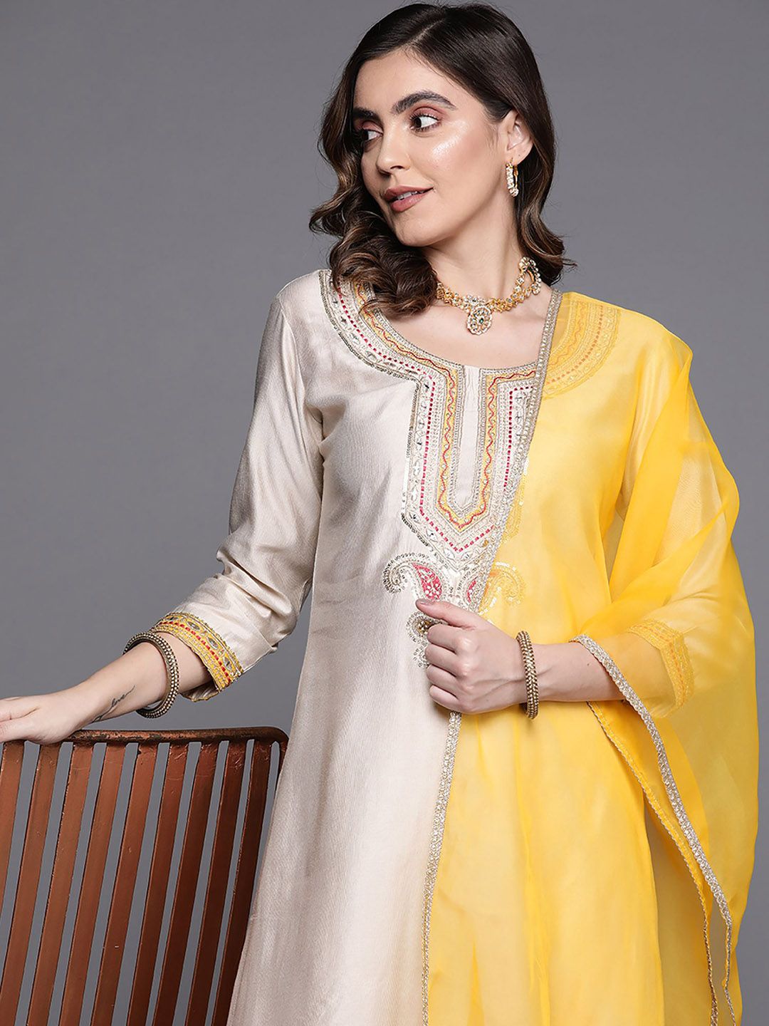 Dhiyona IE Embroidered Round Neck Three-Quarter Sleeves Sequinned Liva Kurta Set