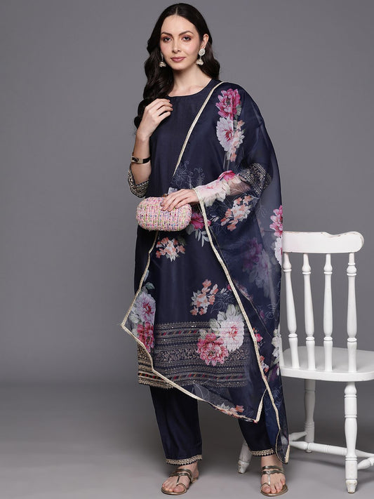 Ethnic Motifs Embroidered Regular Zardozi Liva Kurta with Trousers & With Dupatta