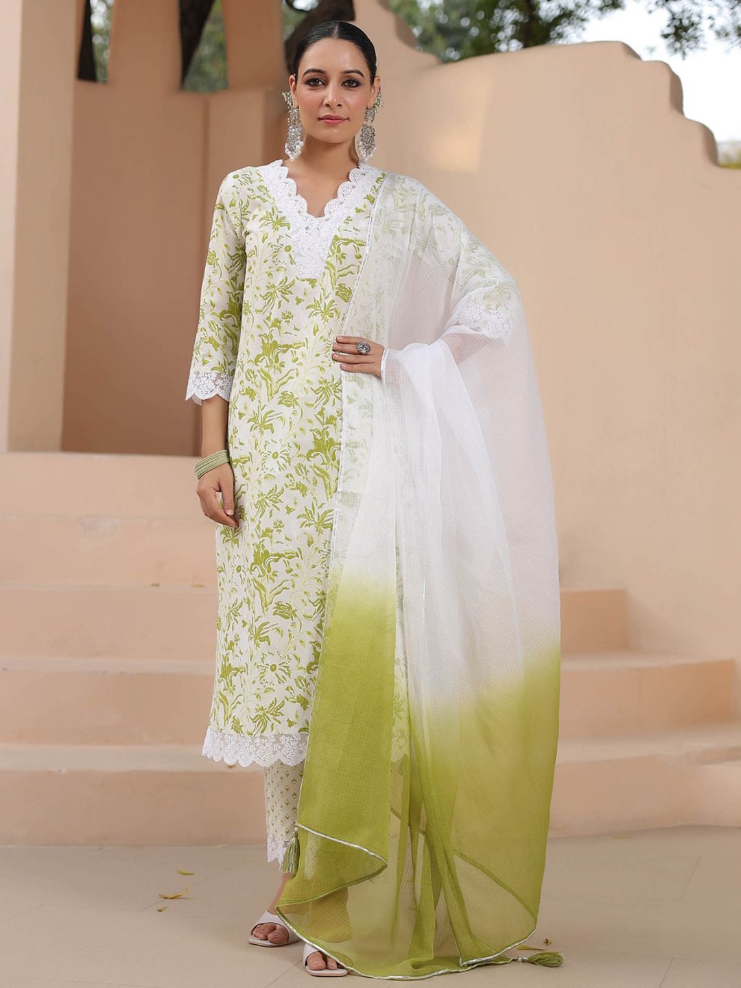 Dhiyona RR Women's Floral Printed Pure Cotton Straight Kurta With Trousers & Dupatta