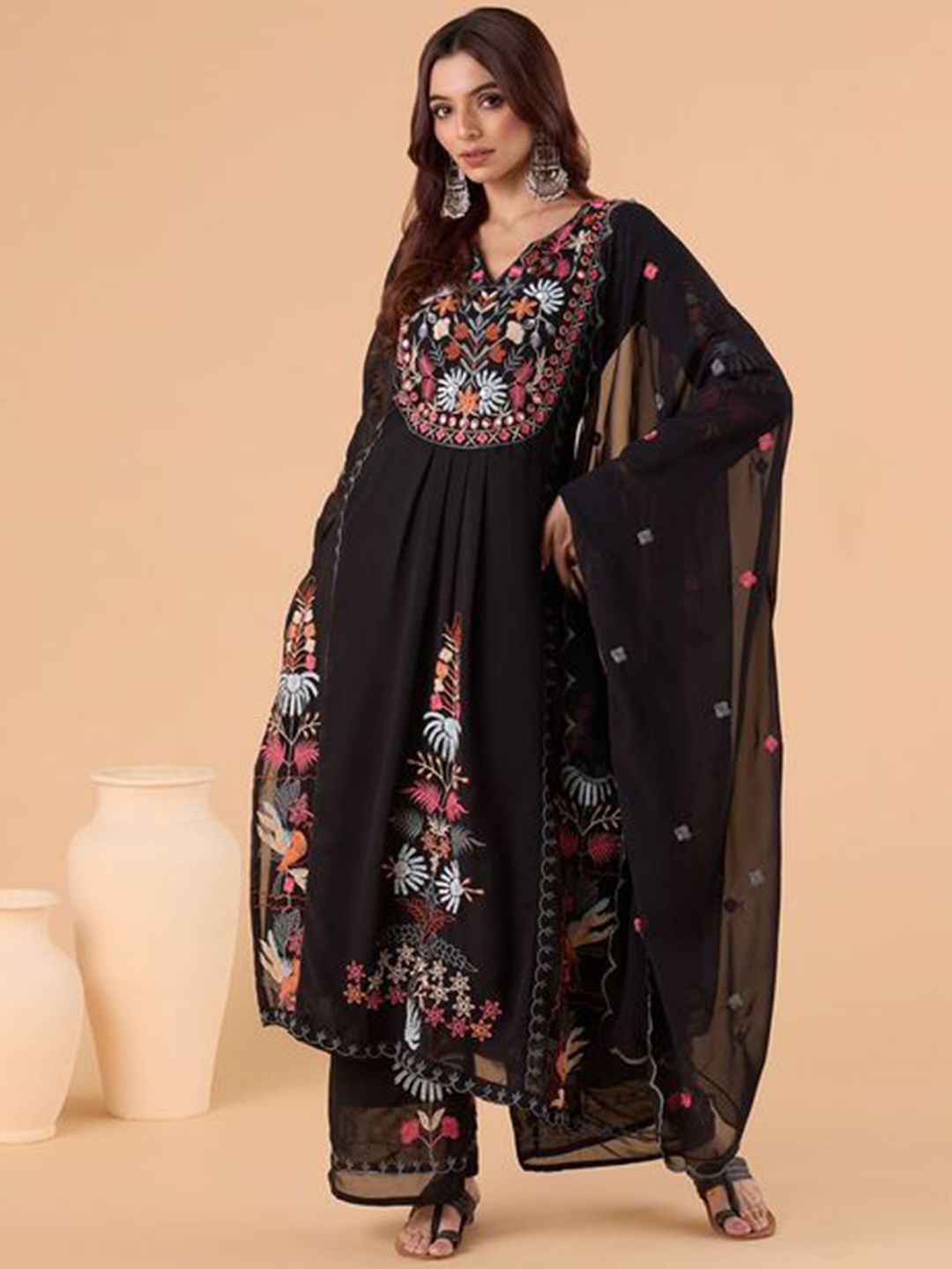 Dhiyona KL Floral Embroidered Notched Neck Thread Work Straight Kurta With Palazzos & Dupatta