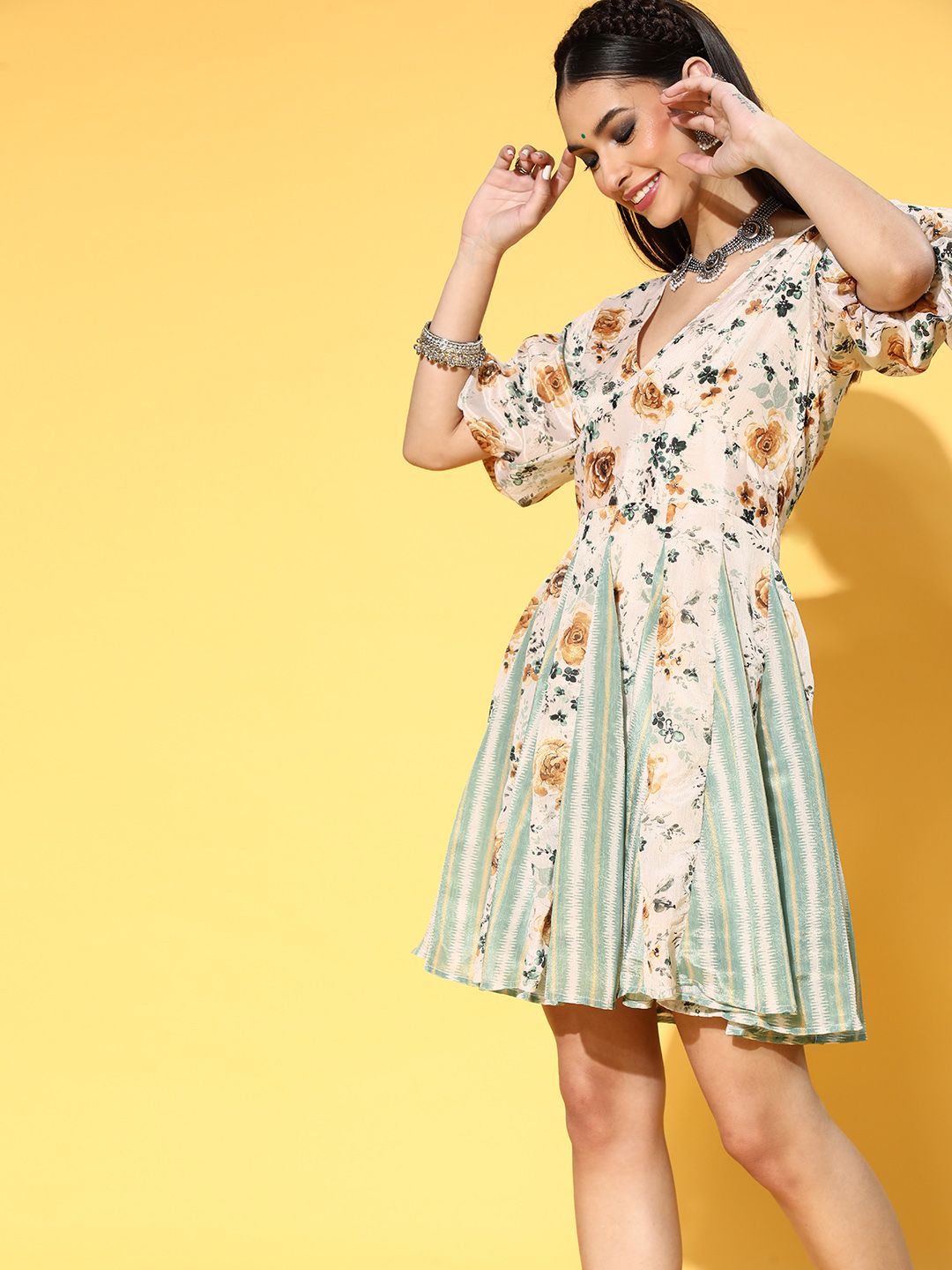 Dhiyona AY Women's Gorgeous Green Romantic Florals Dress