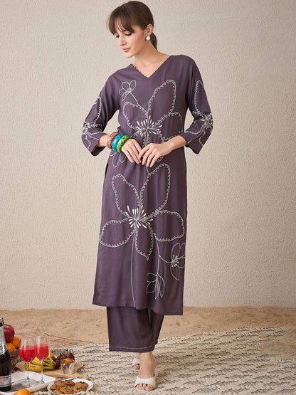 Women Floral Embroidered Regular Thread Work Kurta with Palazzos