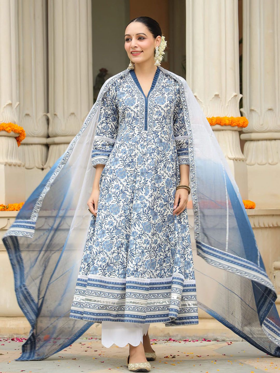 Dhiyona RR Women's Floral Printed Gotta Patti Pure Cotton Anarkali Kurta Set