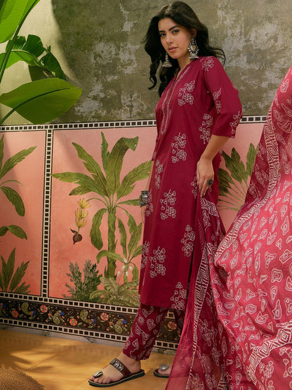 Printed Mandarin Collar Kurta & Trousers With Dupatta
