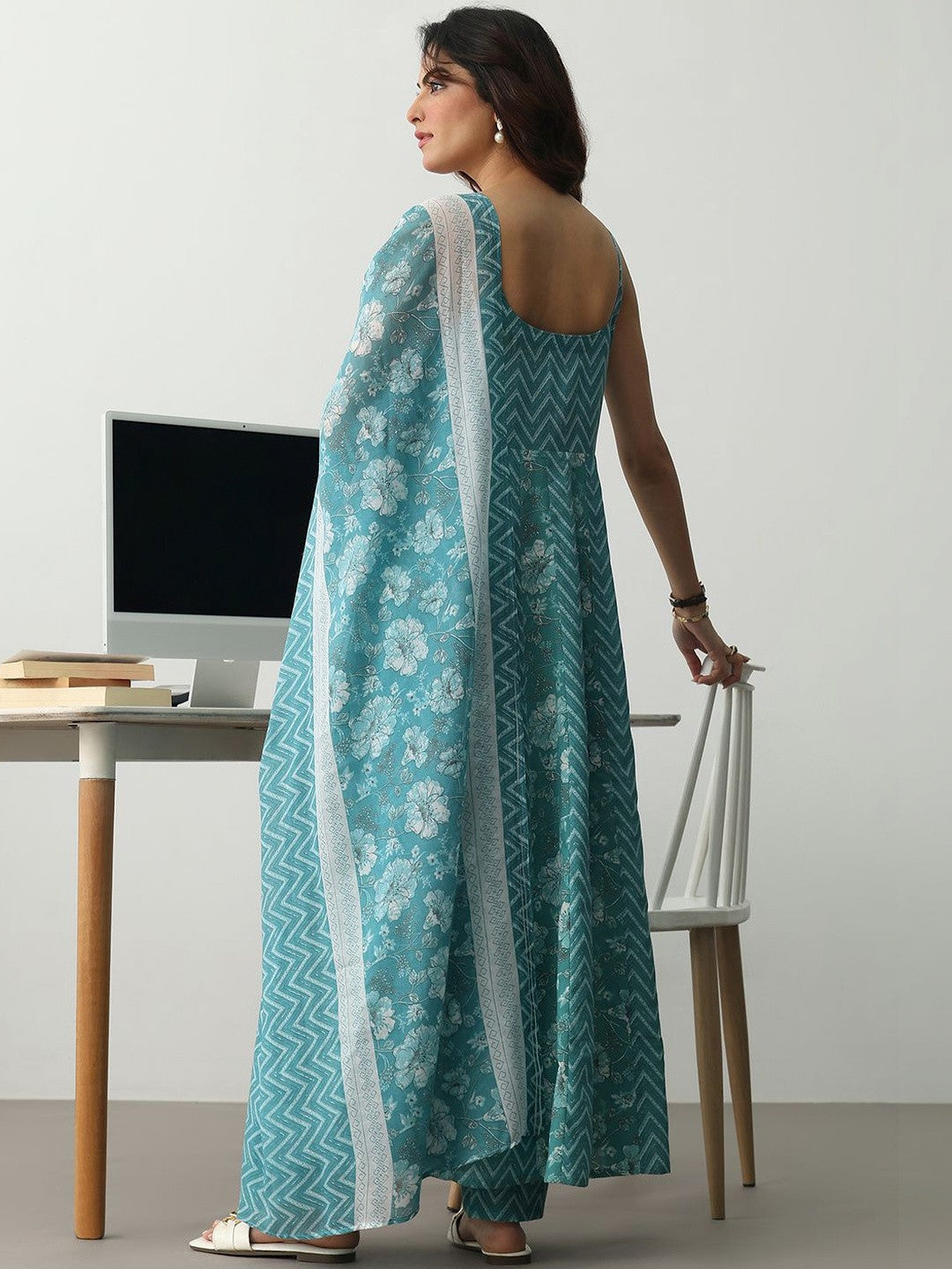 Women Printed Regular Cotton Blend Kurta with Trousers & With Dupatta