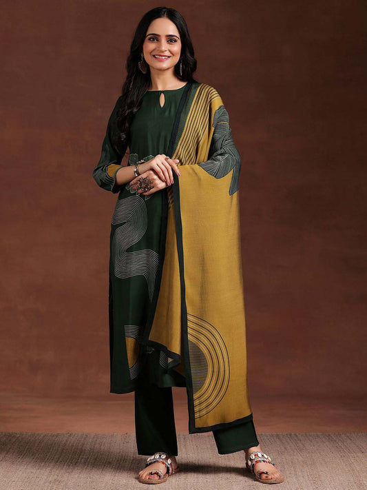 Women Floral Printed Regular Kurta with Trousers & With Dupatta