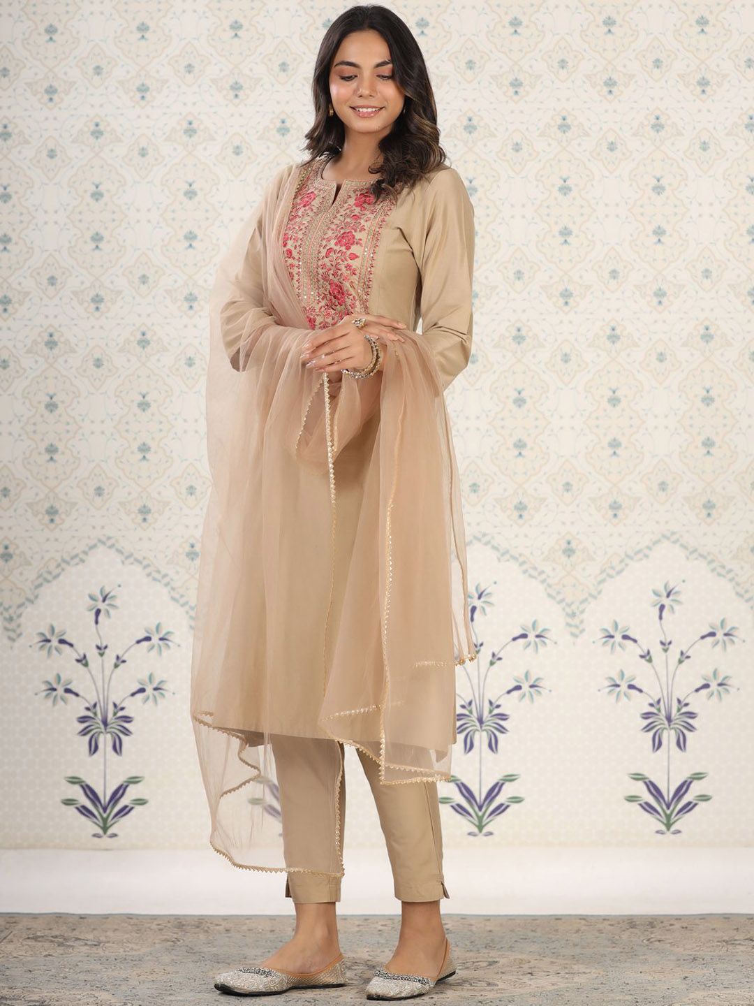 Dhiyona OD  Floral Yoke Design Sequinned Kurta with Trousers & Dupatta