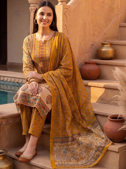 Women Ethnic Motifs Printed Regular Pure Cotton Kurta with Trousers & With Dupatta