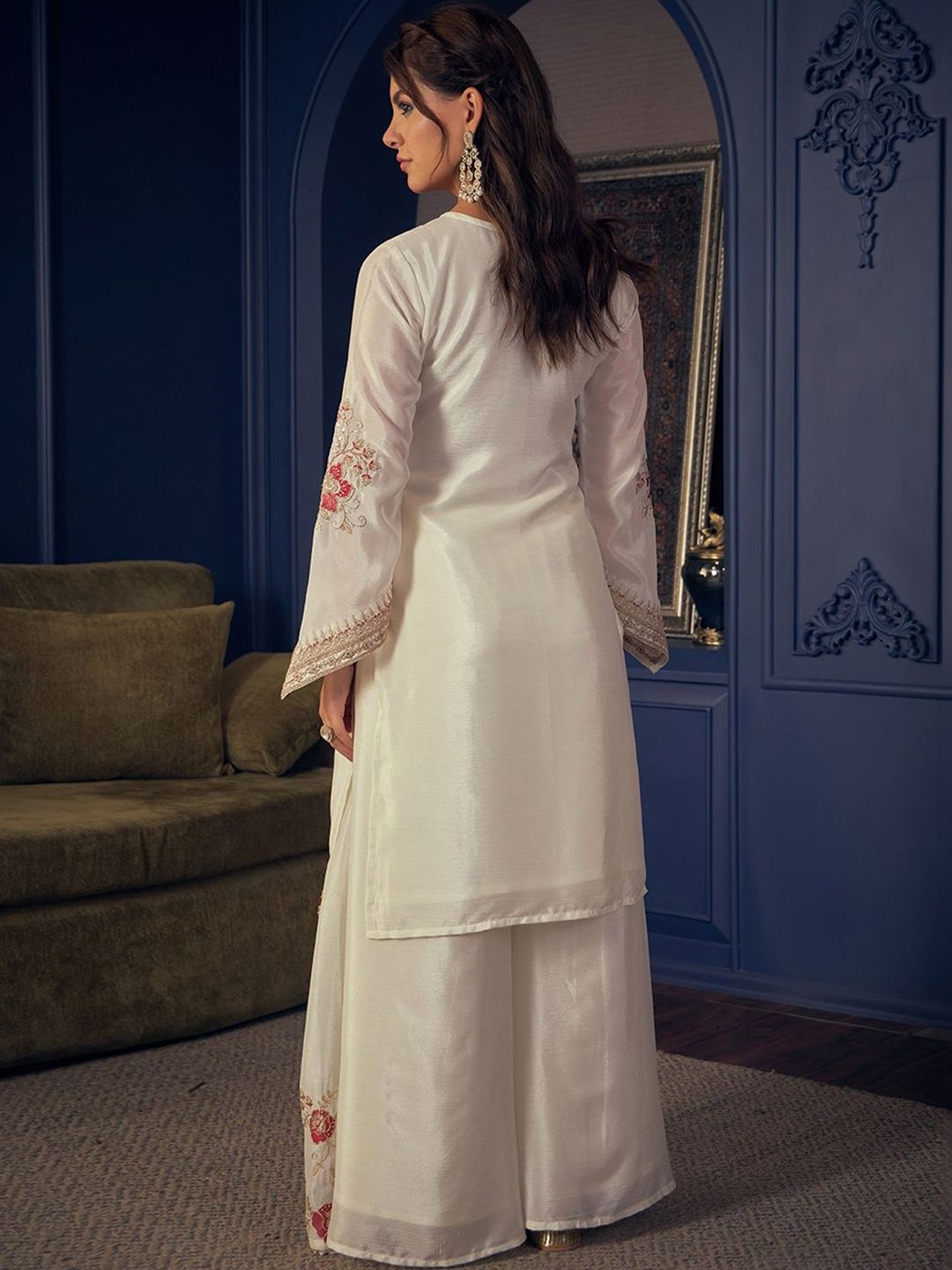 Dhiyona CH Women Ethnic Motifs Embroidered Regular Thread Work Kurta with Sharara